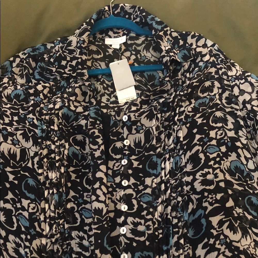 New Charter Club blouse black white and blue pattern short sleeves